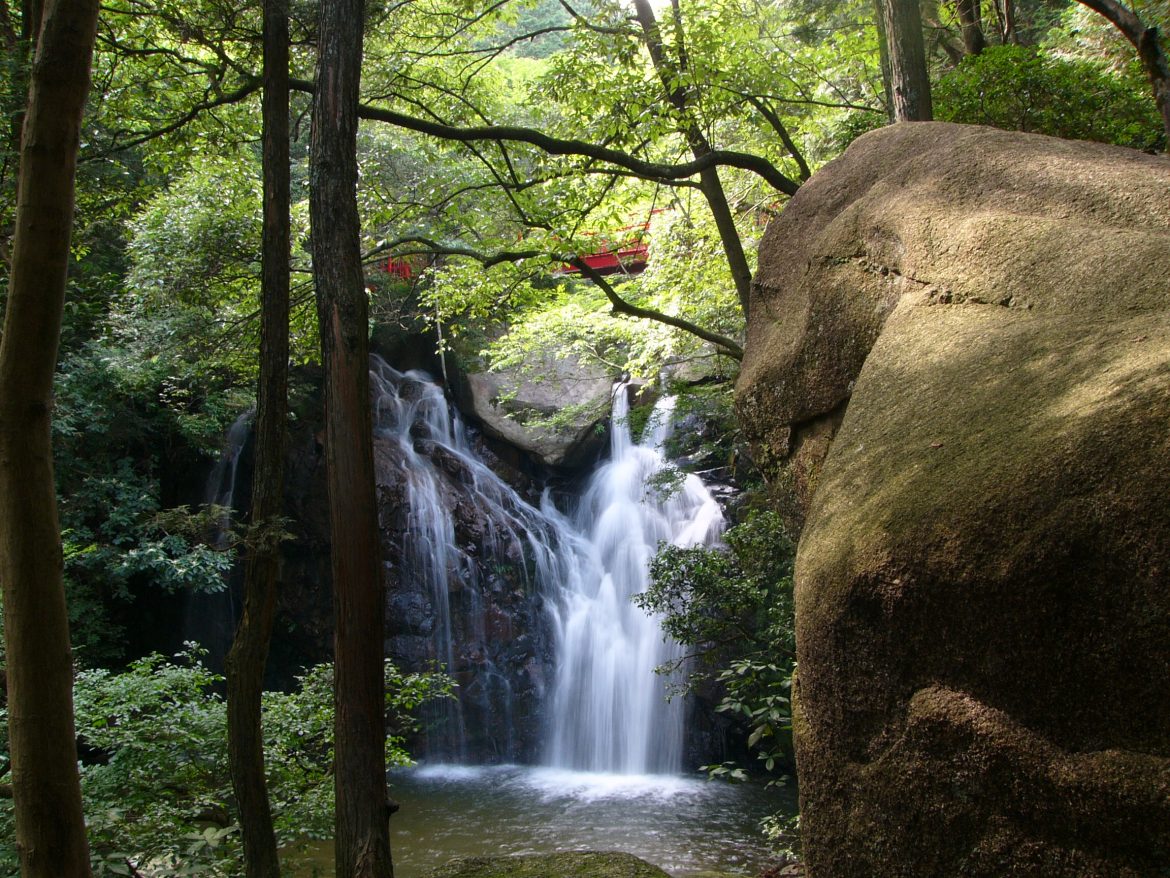 竜吟峡（竜吟の滝） | 自然・景観