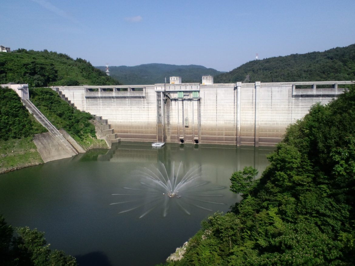 小里川ダム | 自然・景観